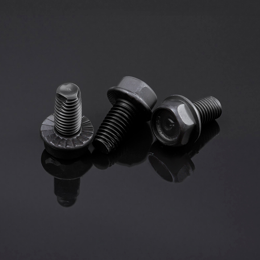 Boulon à bride hexagonale avec dentelure
