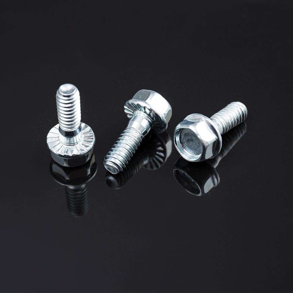Boulon à bride hexagonale avec dentelure